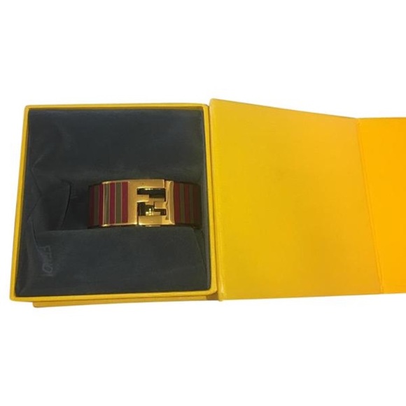 COPY - Fendi cuff bracelet medium size bangle - Picture 1 of 8
